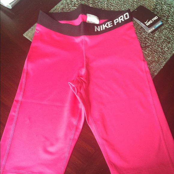 Nike Pants - Nike pro womens!