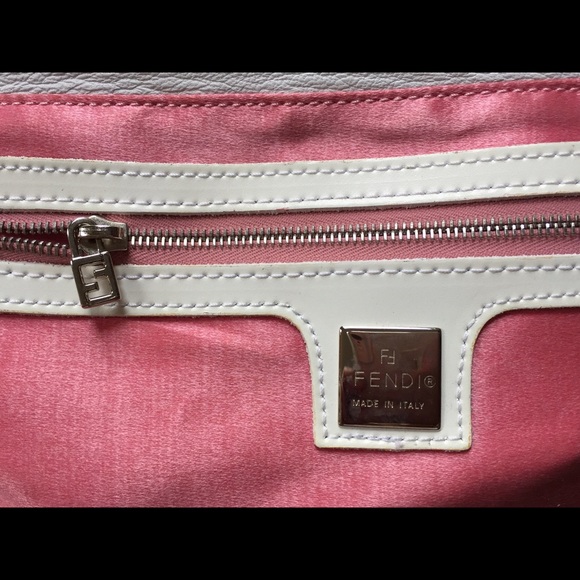🔴SOLD🔴 Fendi Logo Buckle Leather Baguette NWOT - Picture 2 of 3