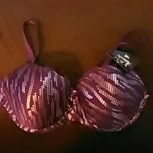 Brand new YMI bra, size 44E.