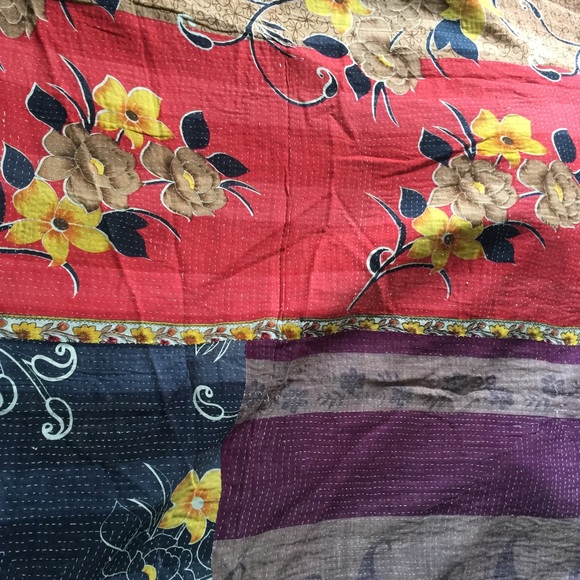 Kantha throw - Picture 2 of 3