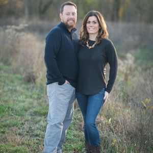 Meet your Posher, Lora