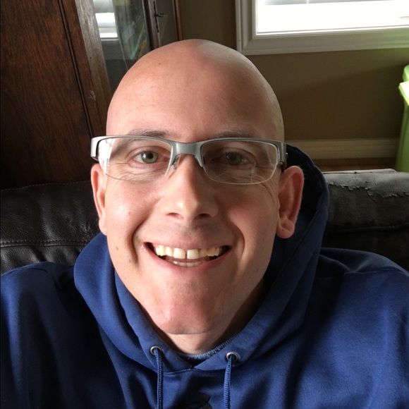 Meet your Posher, Justin - Picture 1 of 1