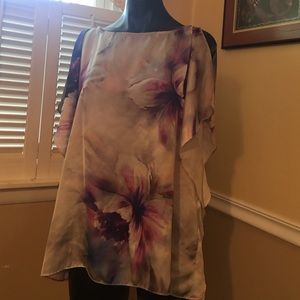 Jennifer Lopez shirt.