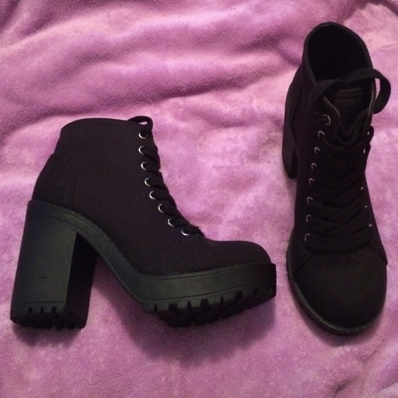 H&M lace up bootie