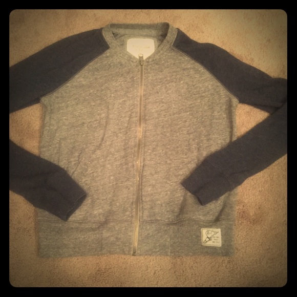 Abercrombie sweatshirt