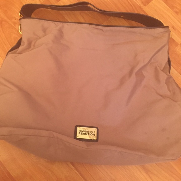 Kenneth Cole Shoulder Bag•