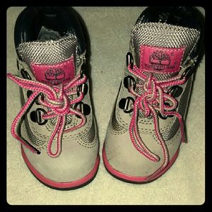 Kids/Toddlers  Timberlands! Size 6/7