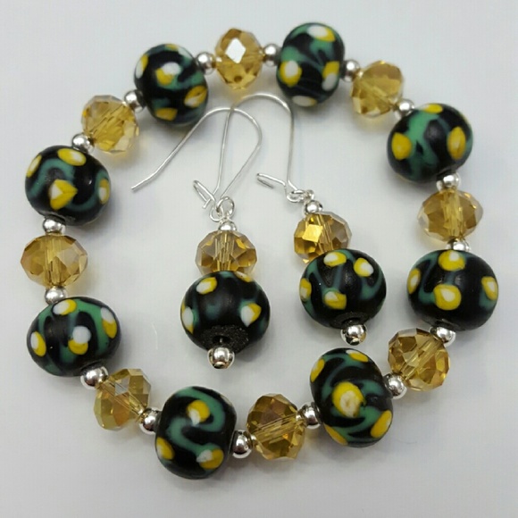 Porcelain/ Crystal Bracelet and Earrings Set