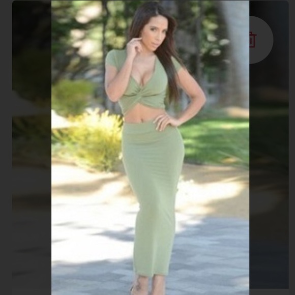 Olive Twist Maxi Skirt 2 Piece - Picture 1 of 2