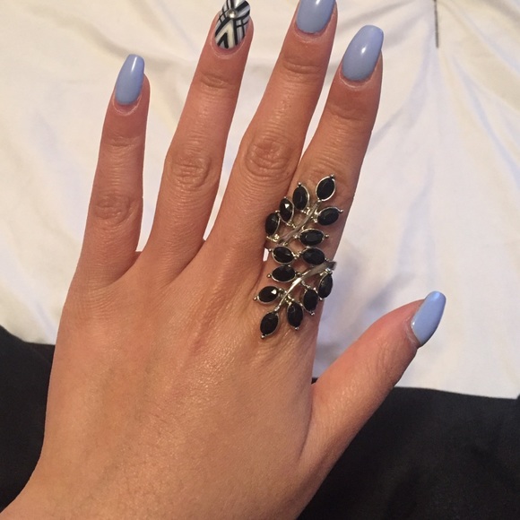 Vine designed ring