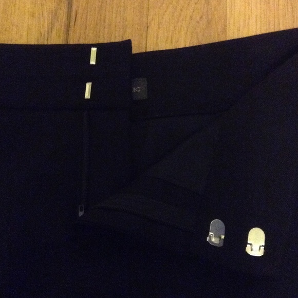 Skirt - Picture 3 of 4