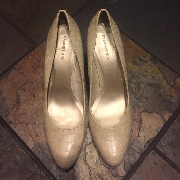 Ivory textured heels