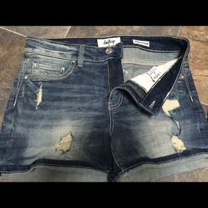 Daytrip Taurus Boyfriend Sz 30 Shorts.