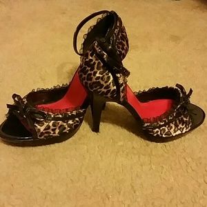 Sexy leopard print heels..