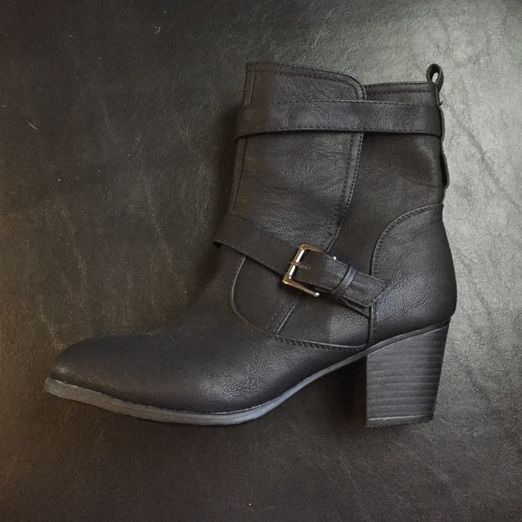 Boots - Picture 1 of 4