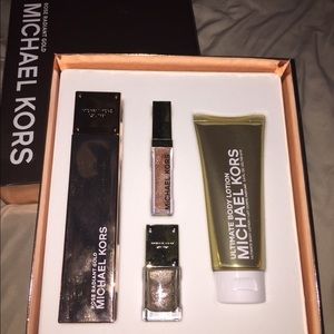 🌹Rose Radiant Gold Michael Kors Gift Set🌹