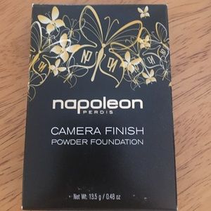 Napoleon Powder Foundation "Look G4" Gold Sand