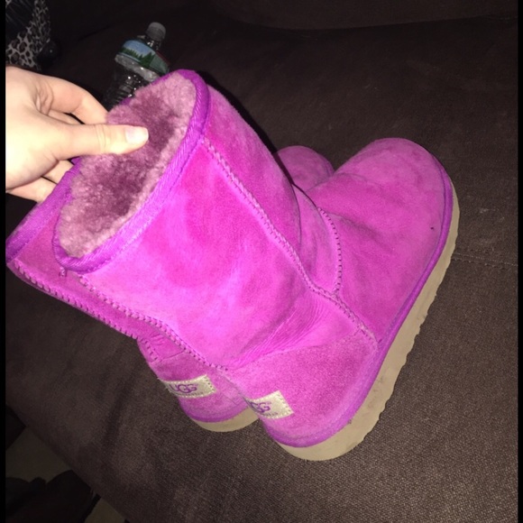Pink uggs - Picture 2 of 3