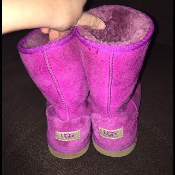 Pink uggs - Picture 3 of 3
