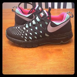 Nike Finger Trap Max