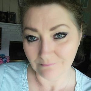 Meet your Posher, Felicia