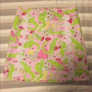 LIKE NEW! Lilly Pulitzer size 2 gator print skirt