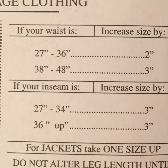 NEW Levi's Vintage 1954 501z Shorts - Picture 3 of 3