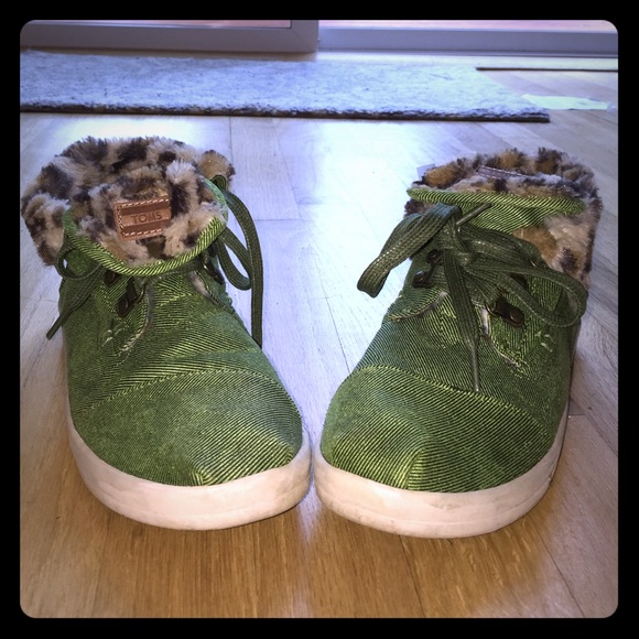 Toms Bota booties