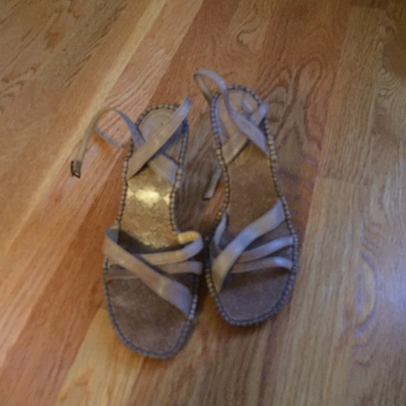 ALDO💜STRAPPY HEELS -BRAND NEW
