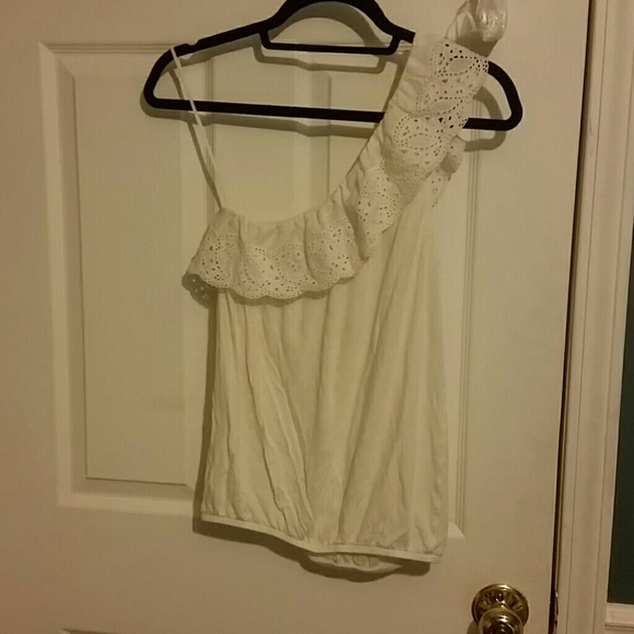 One shoulder off white top - Picture 2 of 4