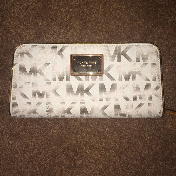 Womens Michael Kors wallet