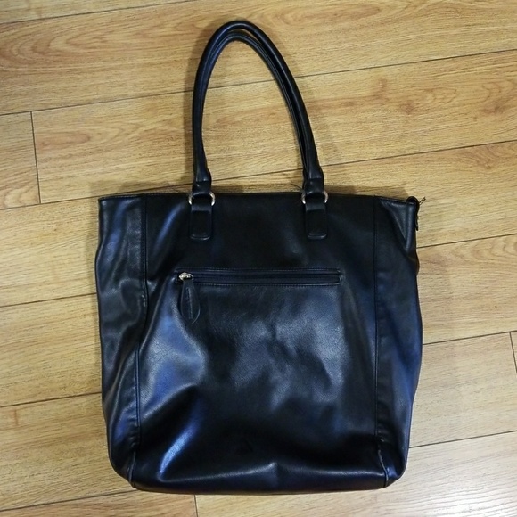 Black Shoulder Bag - Picture 2 of 4