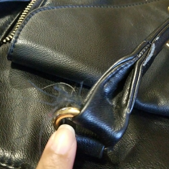 Black Shoulder Bag - Picture 4 of 4