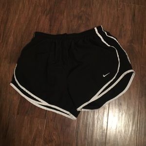 Nike dri-fit shorts ! Medium