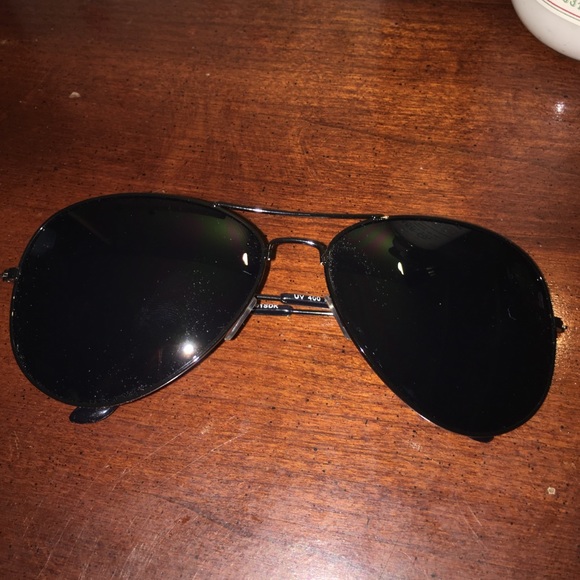 Ray-Ban Black Aviators