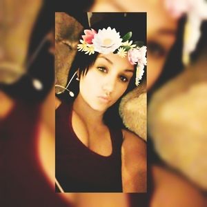 Meet your Posher, Roxana