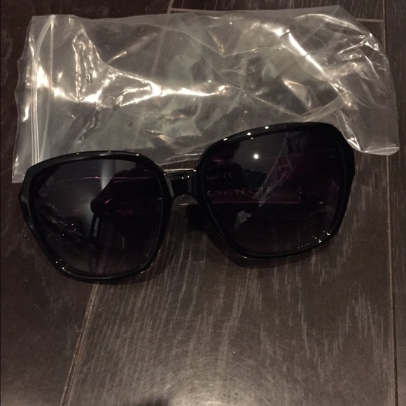 Sunglasses ✔️