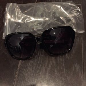 Sunglasses ✔️