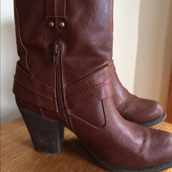 Booties - Picture 4 of 4