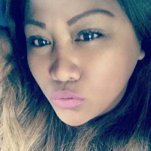 Meet your Posher, Yolanda