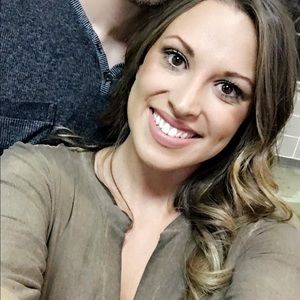 Meet your Posher, Lindsey