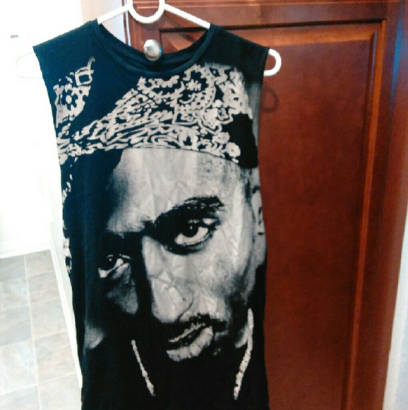 Tupac cutout oversized tee