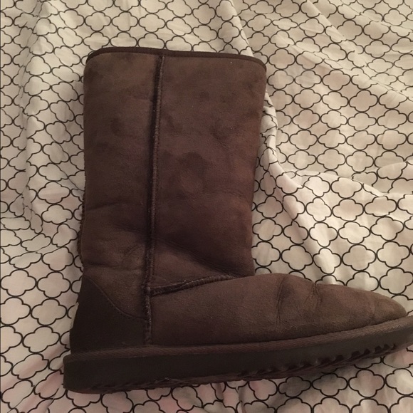 Dark brown tall uggs size 5