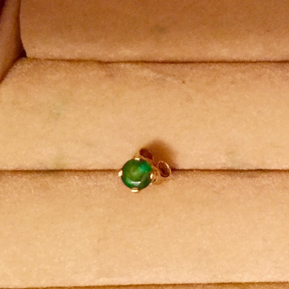 Emerald and Gold Stud Earring - one piece