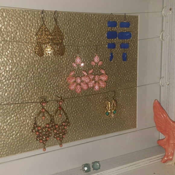 Earring Lot - Picture 1 of 4