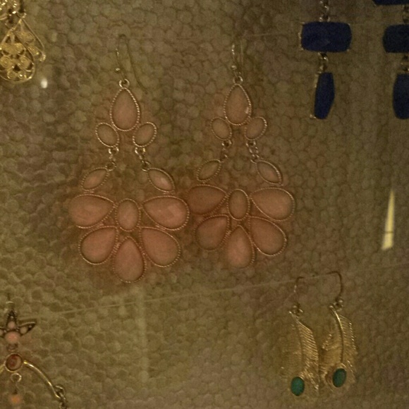 Earring Lot - Picture 3 of 4
