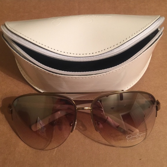 Jessica Simpson Accessories - Jessica Simpson Aviator Sunglasses