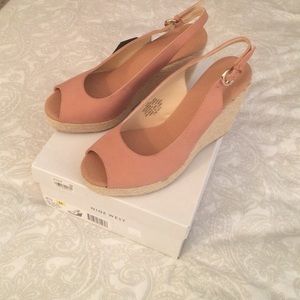 NWT Nine West Forever Young Espadrille Wedges