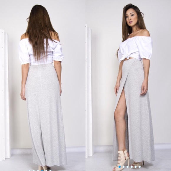 Front Cross Over Knit Skirt - Picture 2 of 4