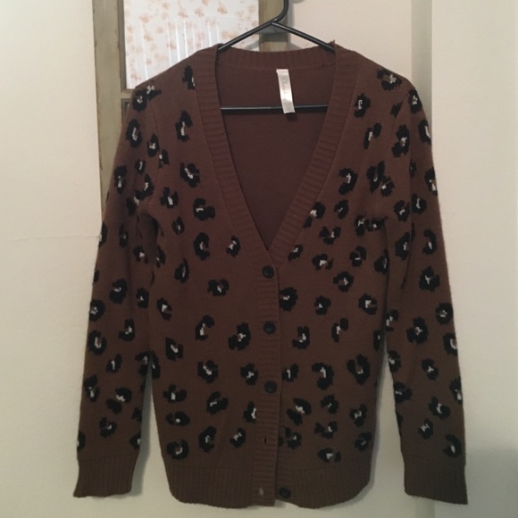 Cherokee Sweaters - Cheetah sweater, slightly worn.